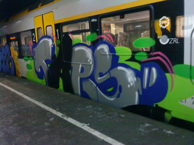 Graffiti Train - Photo by Marieundjana - taps