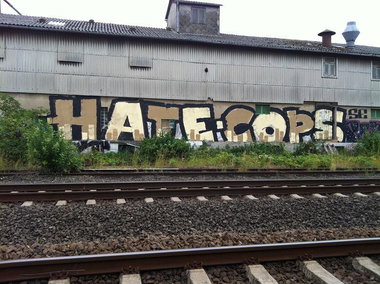 Graffiti Bombing - Photo by Marieundjana