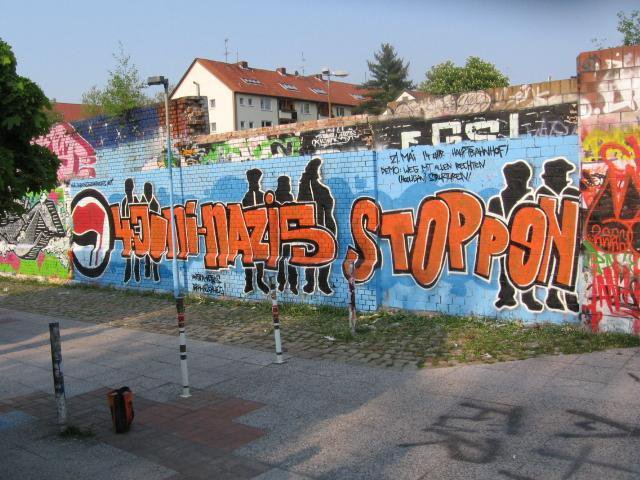 Graffiti Wall - Photo by Marieundjana