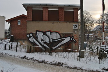 Graffiti Bombing - Photo by Marieundjana - ips