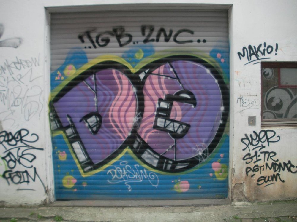 Graffiti Bombing - Photo by Marieundjana - dq