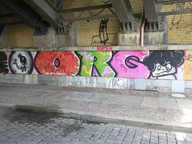 Graffiti Bombing - Photo by Marieundjana - org