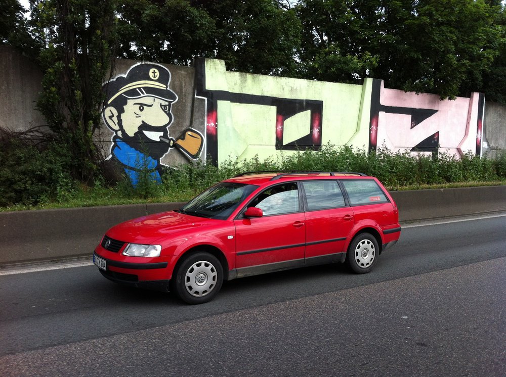 Graffiti Bombing - Photo by Marieundjana - oh