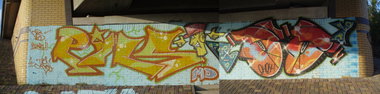 Graffiti Bombing - Photo by Marieundjana - pils.oo