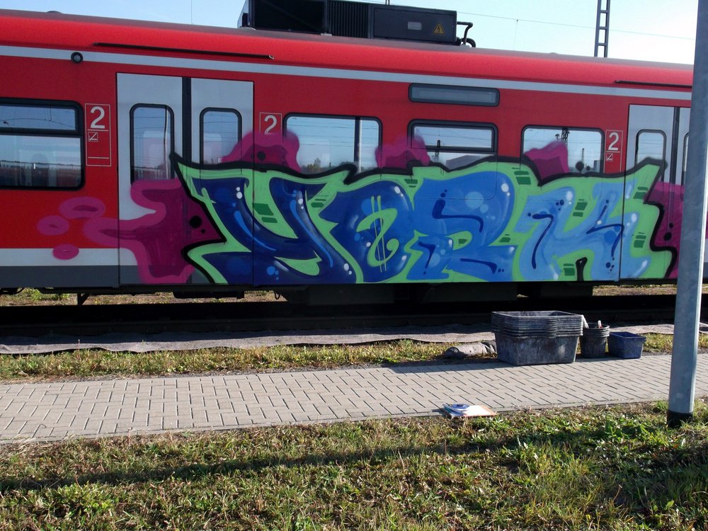 Graffiti Train - Photo by Marieundjana - york
