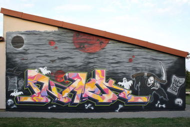 Graffiti Wall - Photo by Marieundjana - fnack