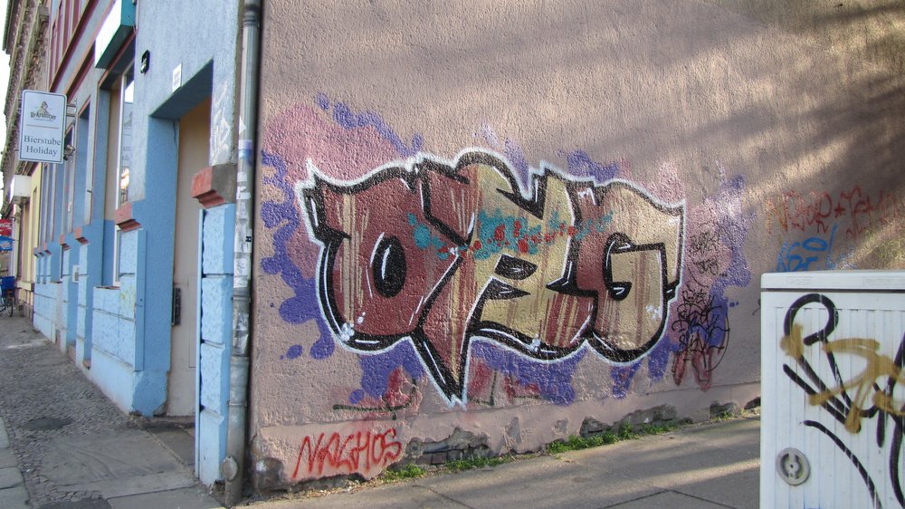 Graffiti Bombing - Photo by Marieundjana - org