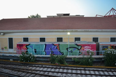 Graffiti Train - Photo by Marieundjana - org