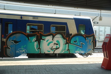 Graffiti Train - Photo by Marieundjana - org