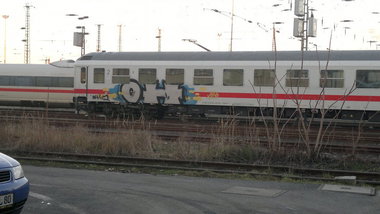 Graffiti Train - Photo by Marieundjana - oh