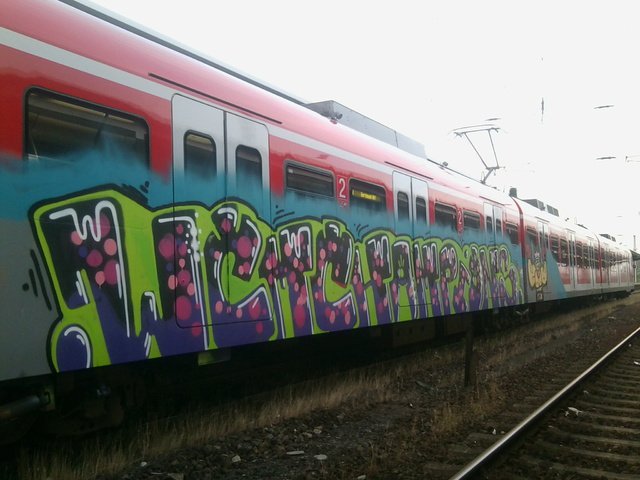 Graffiti Train - Photo by Marieundjana - wcmc
