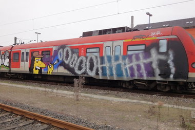 Graffiti Train - Photo by Marieundjana - oh