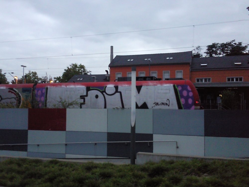 Graffiti Train - Photo by Marieundjana - foim
