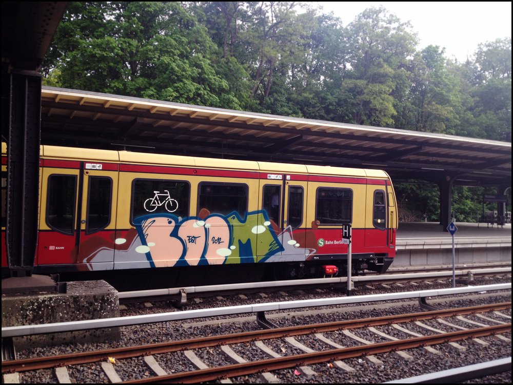 Graffiti Train - Photo by Marieundjana - boom