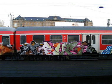 Graffiti Bombing - Photo by Marieundjana - true