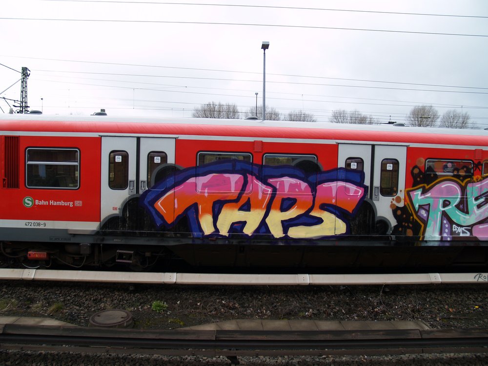 Graffiti Train - Photo by Marieundjana - taps