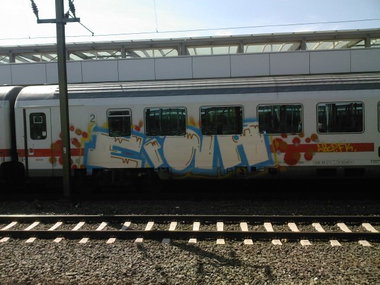 Graffiti Train - Photo by Marieundjana - eina