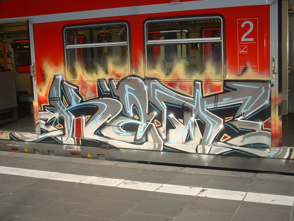 Graffiti Train - Photo by Marieundjana - kaot