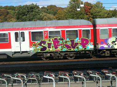 Graffiti Train - Photo by Marieundjana - sirup