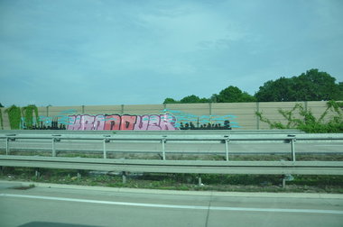 Graffiti Bombing - Photo by Marieundjana - no