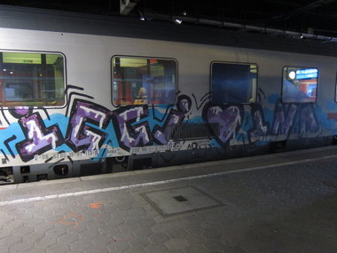 Graffiti Train - Photo by Marieundjana - iggi