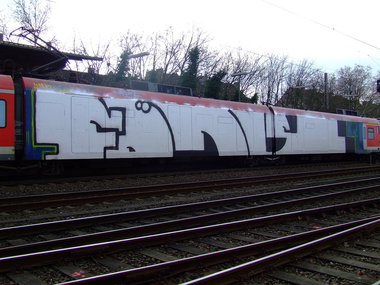 Graffiti Train - Photo by Marieundjana - föns