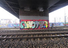 Graffiti Bombing - Photo by Marieundjana - revo, taps