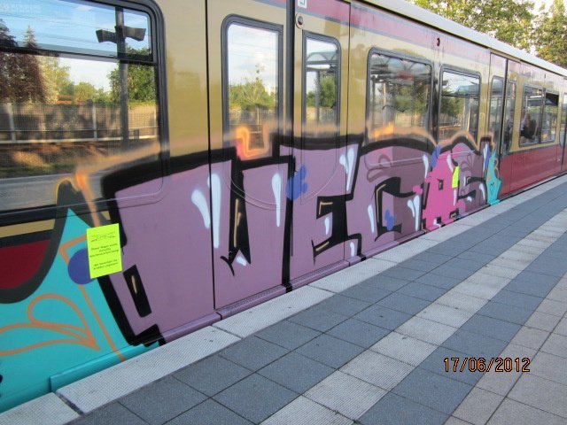Graffiti Train - Photo by Marieundjana - wegas.org