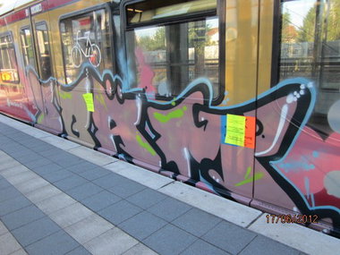 Graffiti Train - Photo by Marieundjana - bqäm