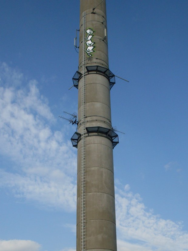 Graffiti Bombing - Photo by Marieundjana - kurs