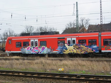 Graffiti Train - Photo by Marieundjana - 481, tdr