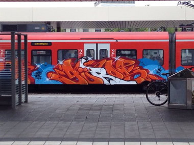 Graffiti Train - Photo by Marieundjana - güros