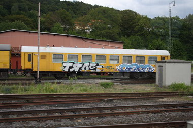 Graffiti Train - Photo by Marieundjana - tros, capz