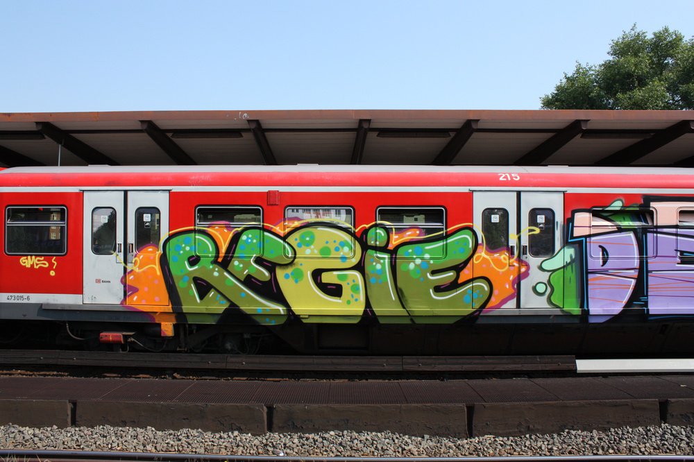 Graffiti Train - Photo by Marieundjana - regie