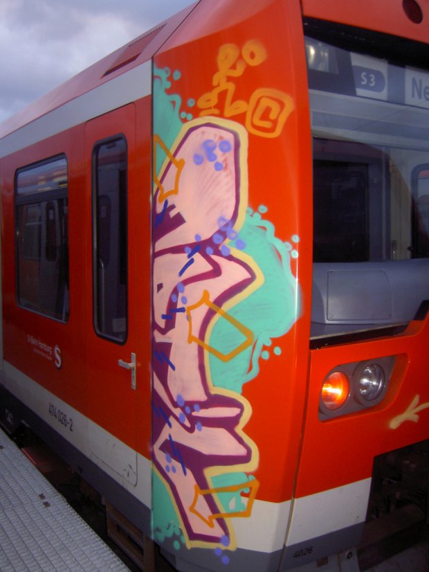 Graffiti Train - Photo by Marieundjana - motiv
