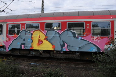 Graffiti Train - Photo by Marieundjana - abm