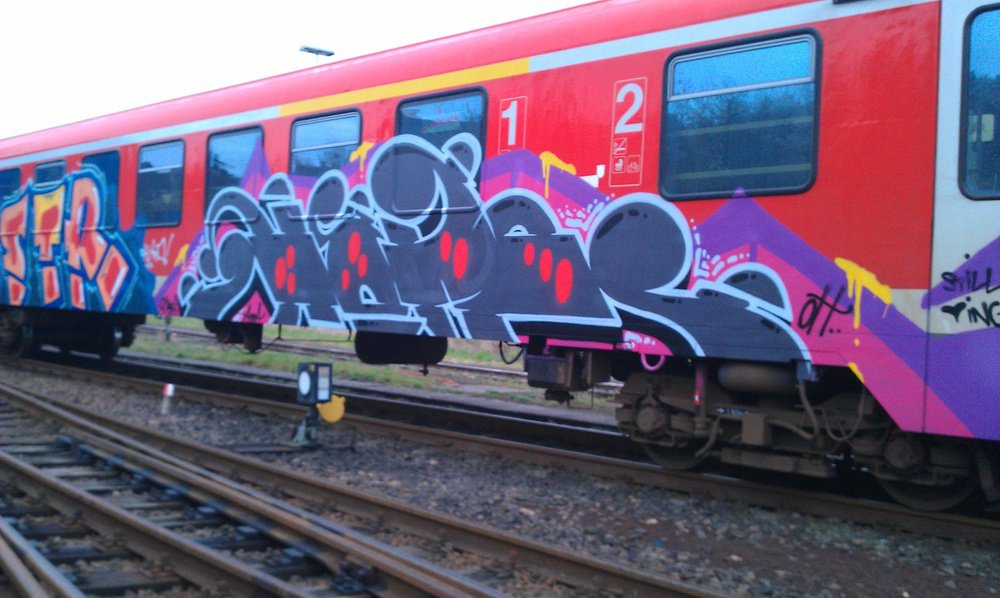 Graffiti Train - Photo by Marieundjana - hope