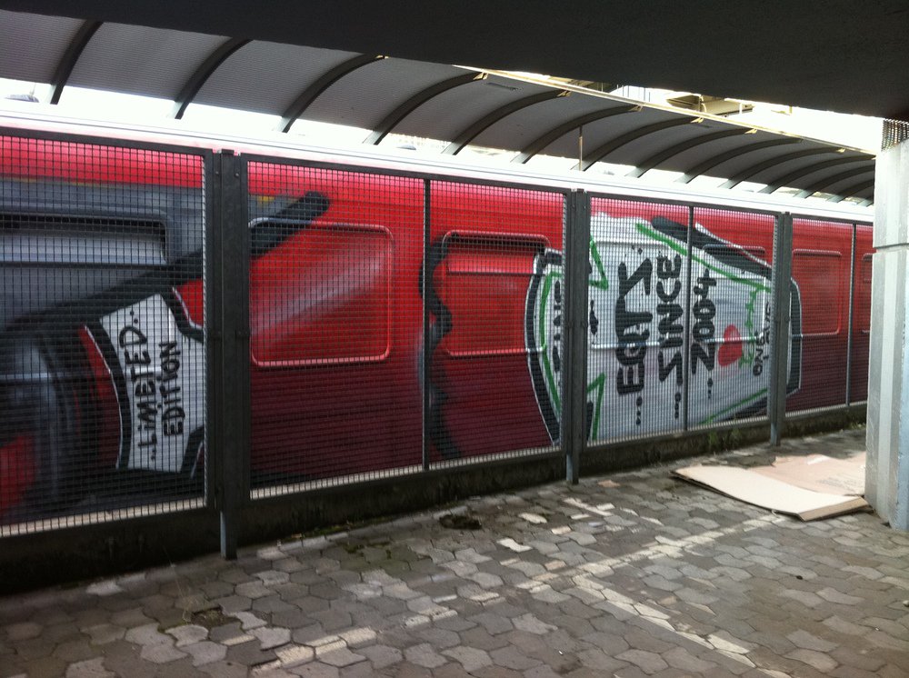 Graffiti Train - Photo by Marieundjana - eqt