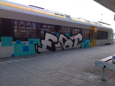 Graffiti Train - Photo by Marieundjana - eqt