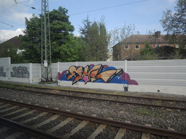 Graffiti Bombing - Photo by Marieundjana - foto