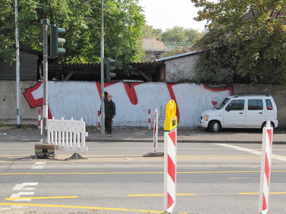 Graffiti Bombing - Photo by Marieundjana - 1up