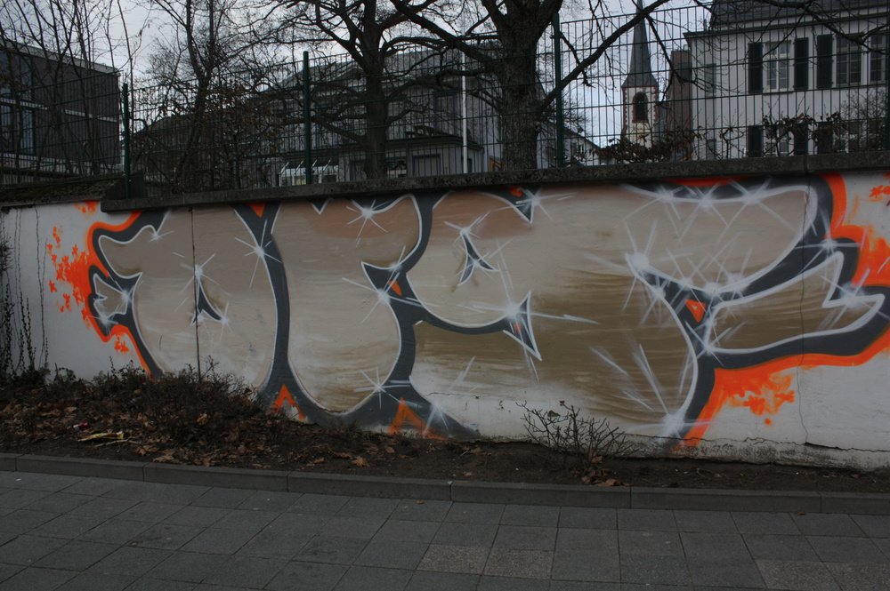Graffiti Bombing - Photo by Marieundjana - org
