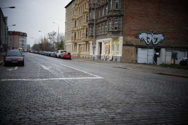 Graffiti Bombing - Photo by Marieundjana - oo