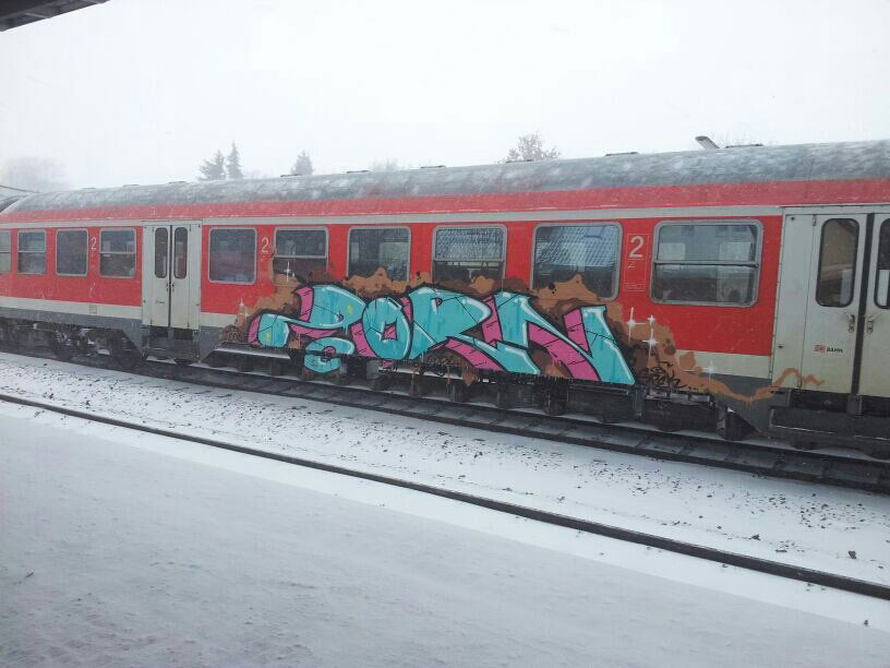 Graffiti Train - Photo by Marieundjana - zorn