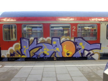 Graffiti Train - Photo by Marieundjana - kaot
