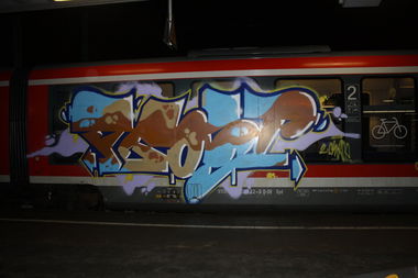 Graffiti Train - Photo by Marieundjana