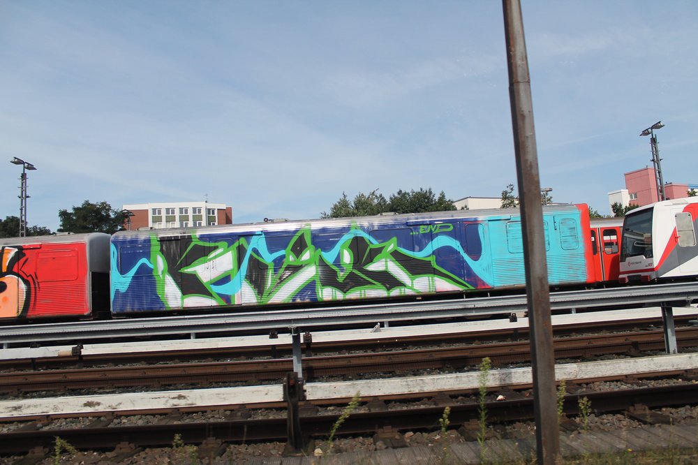 Graffiti Train - Photo by Marieundjana - kick