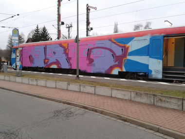 Graffiti Train - Photo by Marieundjana - org