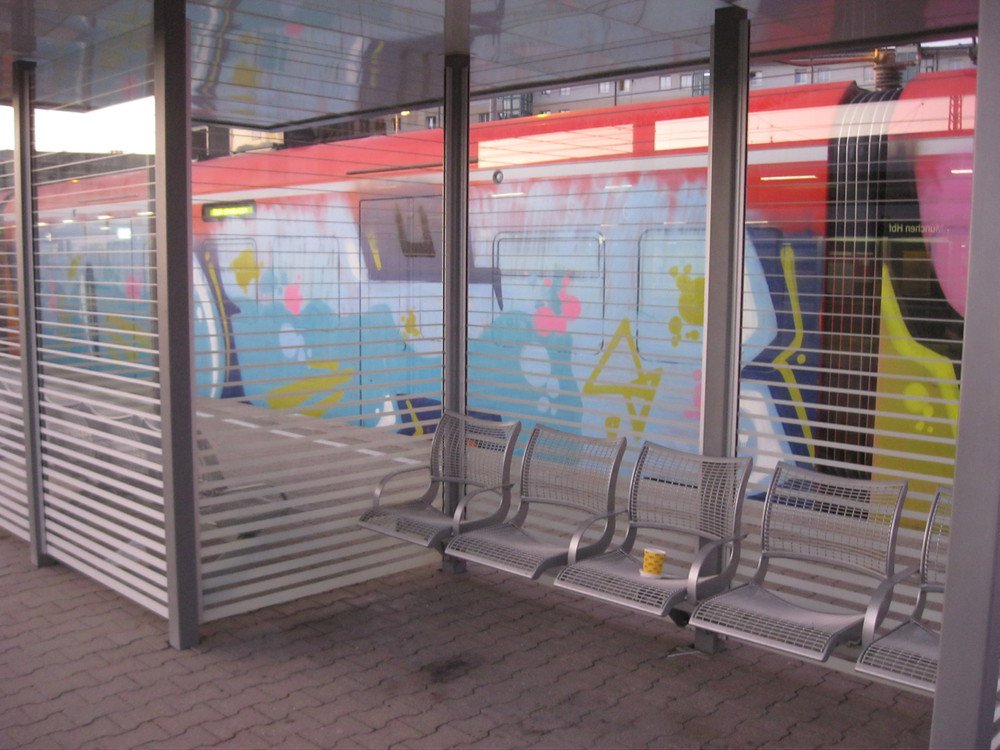 Graffiti Train - Photo by Marieundjana - ohoh