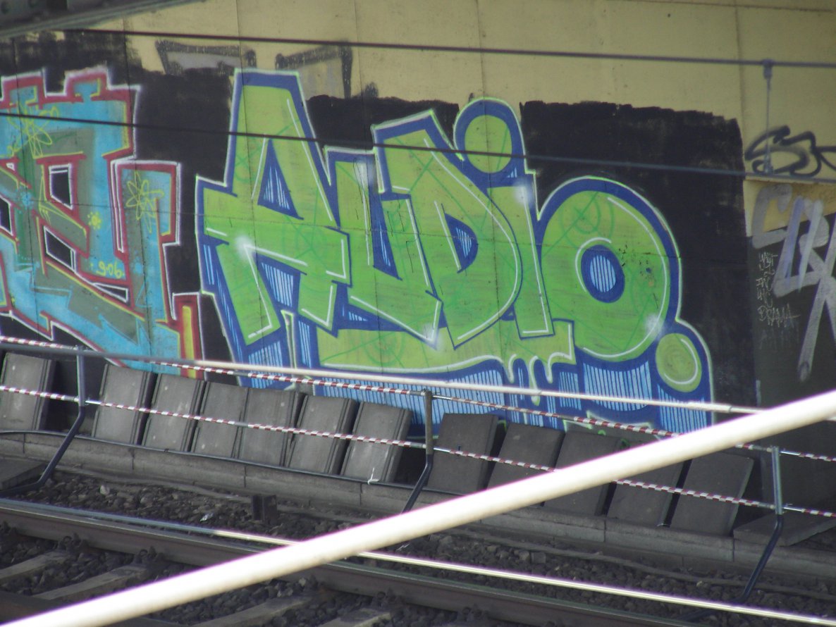 Graffiti Wall in Berlin - Photo by Marksman1909 - Audio, Trainline